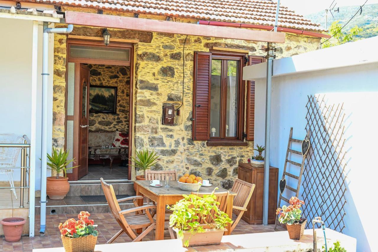 Stone House For Relaxation In Elos Kissamos Exterior photo
